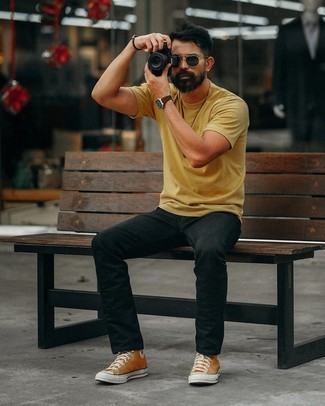 12 Yellow T-shirt Combination For Men - What To Wear With A Yellow