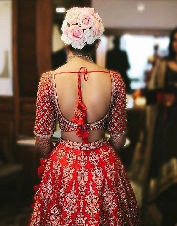 https://www.hiscraves.com/blog/wp-content/uploads/2023/08/Deep-Backless-Blouse-Designs.webp