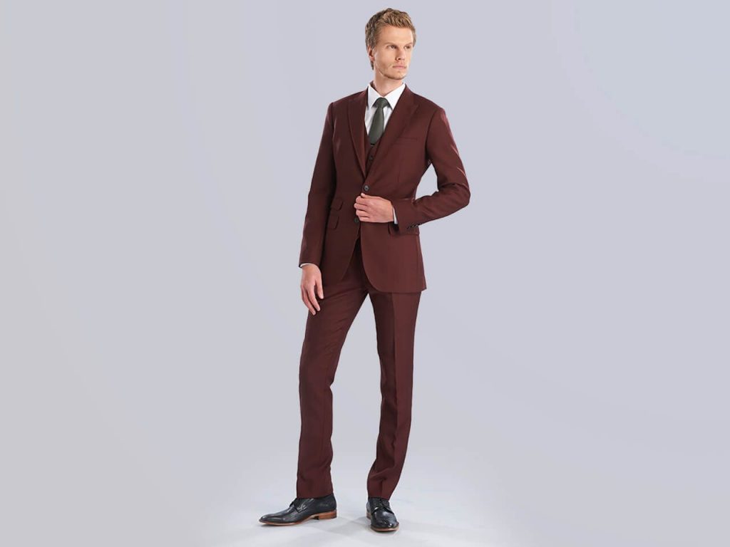 MAROON & BLACK COMBINATION WEDDING RECEPTION SUIT | Reception suits,  Designer suits for men, Maroon suit