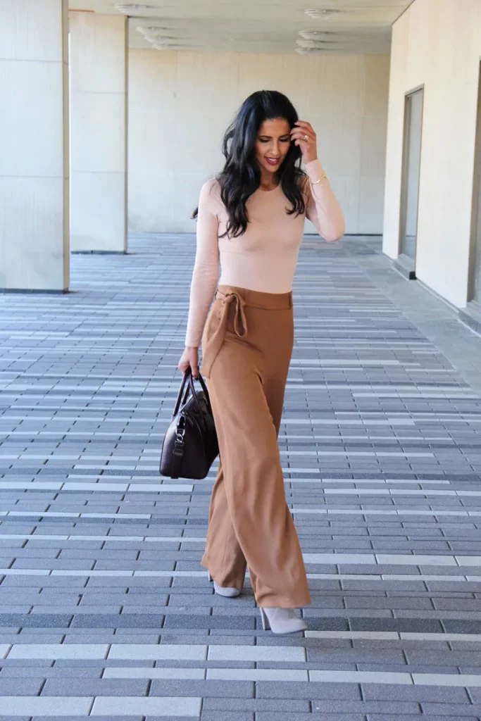 The Comfortable Pants Trend I'd Gladly Give Up My Leggings For | Fashion  pants, Brown pants outfit, Brown trousers outfit women